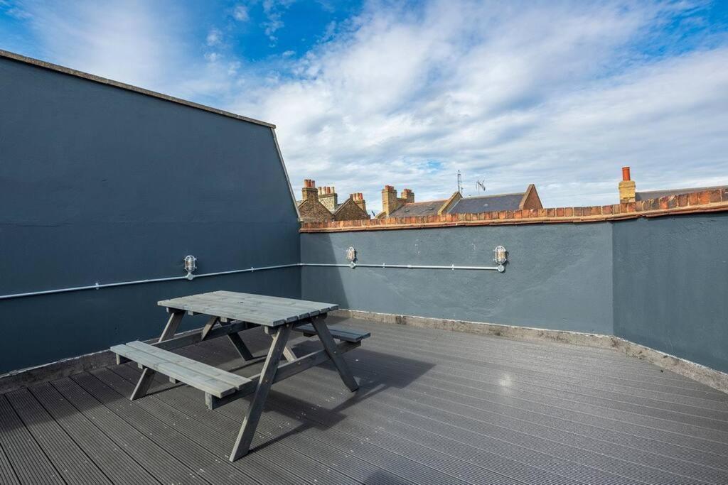 Spacious Home On Chapel Market 런던 외부 사진
