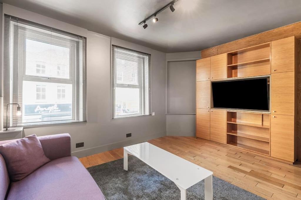 Spacious Home On Chapel Market 런던 외부 사진