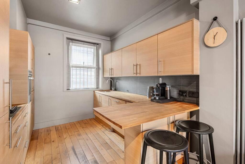 Spacious Home On Chapel Market 런던 외부 사진